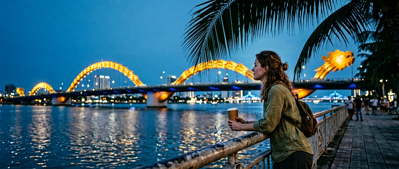 Da Nang Dragon Bridge and Han River at night
